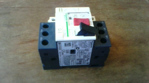Guardamotor 2,5 - 4 Amp. Scheneider Electric Gv2m07