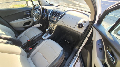 Imagen 15 de 17 de Chevrolet Tracker 1.8 Ltz+ Awd At 140cv 2015