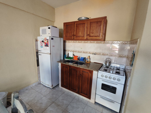 Amplio Monoambiente Con Patio, Frente Al Mar!