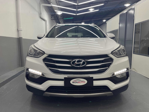 Imagen 5 de 12 de Hyundai Santa Fe 2.4 Seguridad Automatica 7 Asientos 2016!!