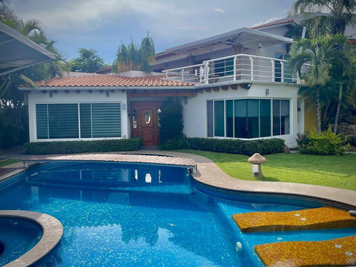 Casa En Lomas De Cocoyoc