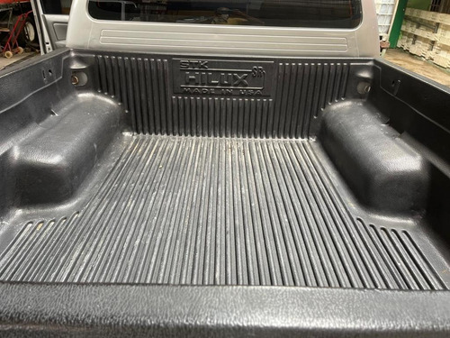 Imagen 11 de 16 de Toyota Hilux 2.7 Sincronica 4x4