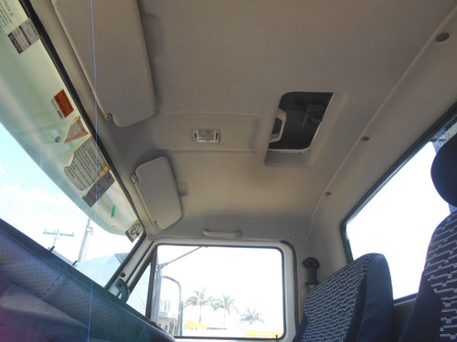Imagem 11 de 15 de Volkswagen 23230 2014 Baú Bebidas