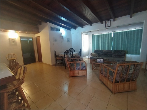Imagen 2 de 14 de Hermosa Posada En Altagracia- Aptos. Berjamar