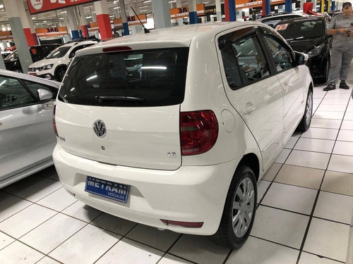Imagem 6 de 12 de Volkswagen Fox 1.6 Mi 8v Flex 4p Manual