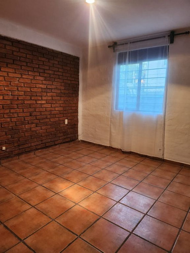 Casa En Venta Con Estilo Rustico En Piedra Lisa