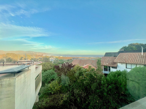 Oportunidad Gran Casa A Pasos De La Playa En Venta, Cachagua