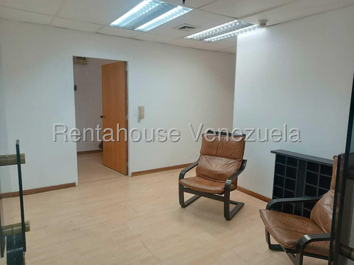 Oficina En Alquiler En Campo Alegre Mls 25-17676 Yf