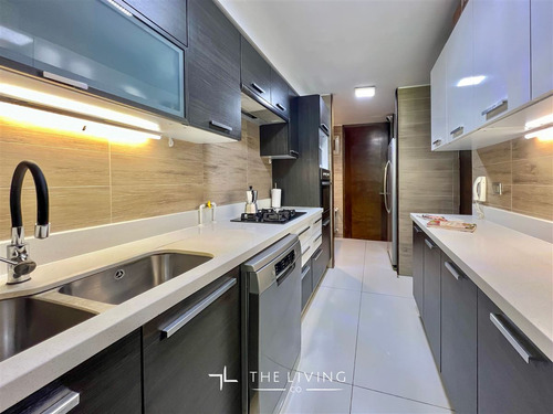 Departamento En Venta De 4 Dorm. En Lo Barnechea