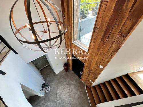 Casa En Venta En Barrio Cabos Del Lago Nordelta Tigre Lote De 1200 M2