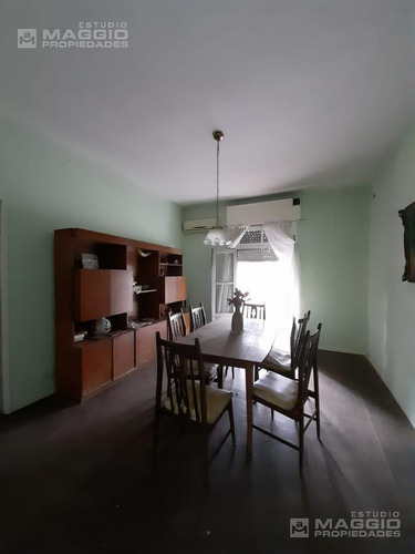 Imagen 4 de 4 de Departamento Piso 150 M2 - Haedo Sur