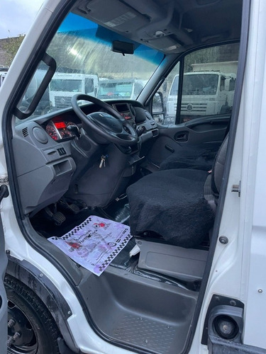 Imagem 6 de 9 de Iveco Daily