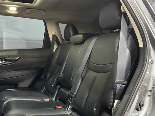 Nissan X-Trail 2.5 Exclusive 3 Row Cvt