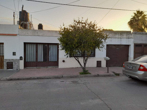 Alberdi Casa Una Planta 2 Dormitorios Excelente Entorno