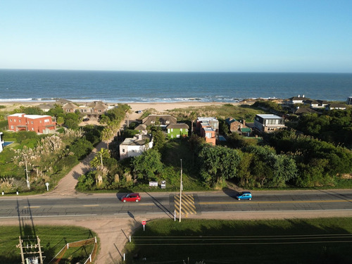Terreno En Venta En Punta Piedras