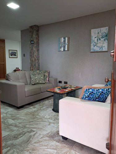 Apartamento En Tucacas Res. Los Cayos Full Equipado (ch)