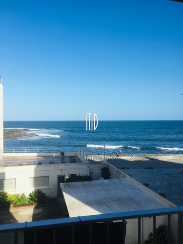 Lindo Apartamento Con Vista Al Mar En Península De Punta Del Este.ref: 6505