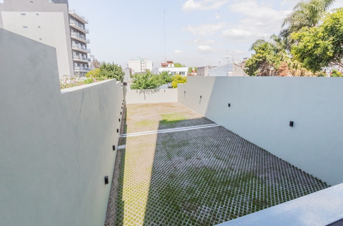 Imagen 20 de 26 de Departamento De 2 Ambientes A Estrenar En Monte Castro