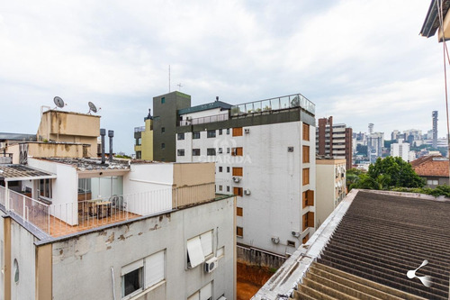 Imagem 23 de 28 de Excelente Oportunidade Petrópolis! - 8884