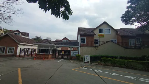 Casa En Arriendo En Cañaveral. Cod A9403