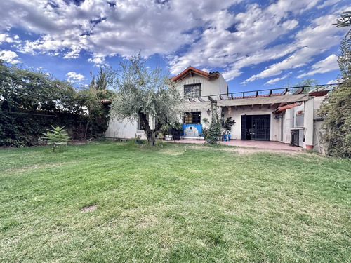 Venta Casa 4 Habitaciones Guaymallén