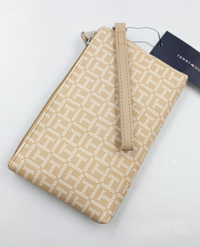 Cartera Muñequera Tommy Hilfiger Wristlet Original Vainilla Monogram