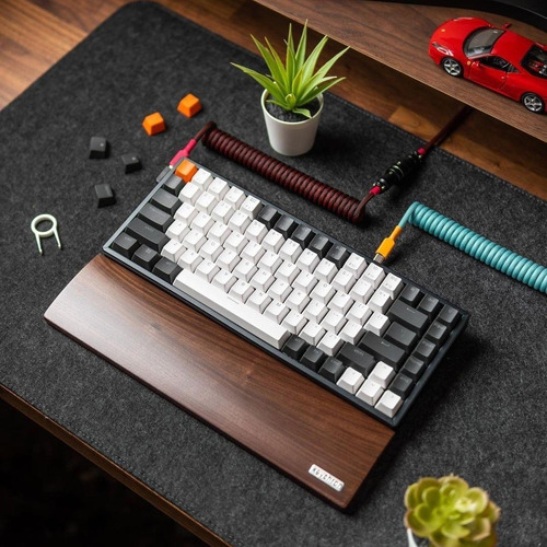 Imagen 6 de 6 de Teclado Mecanico Wireless Keychron K2 Version 2 Rgb Aluminio Qwerty Brown Switch Hotswappable Distribución Ansi Inglés Us Bluetooth Gamer Coder Pc Mac Tamaño Layout 75%