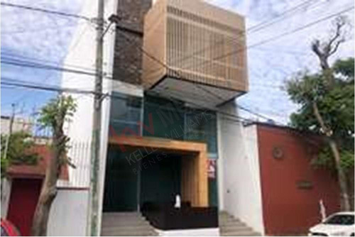 Se Vende Edificio, En Cuernavaca, Morelos. Zona Exclusiva.-