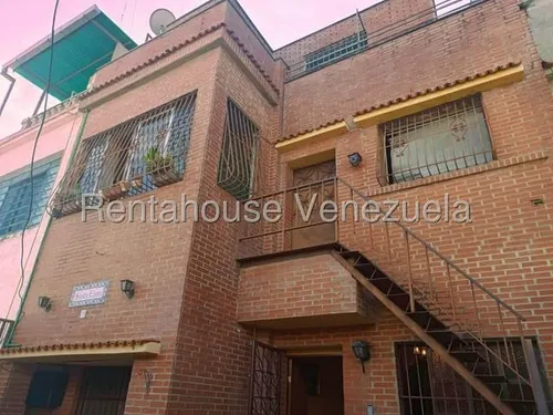 Casa En Venta Avila Es25-8442