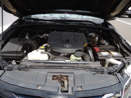 Imagem 13 de 14 de Toyota Sw4 - 2016/2017 2.8 Tdi Srx 5l 4x4 (aut)