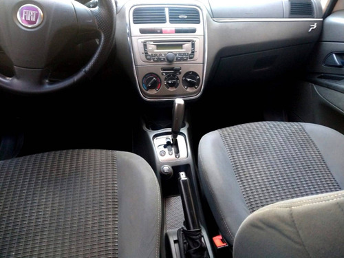 Imagem 4 de 5 de Fiat Punto 1.8 Essence 16v Flex 4p Automatizado