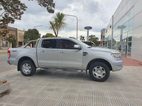 Ford Ranger Xlt Mt 4x4 3.2 Plata 2016 160.000 Km Roas