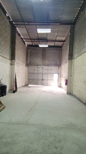 Local Comercial Inmejorable Ubicación, 2 Plantas Libres