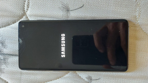 Samsung S10 Normal Com Um Trinco Na Tela Mais Não Interfere