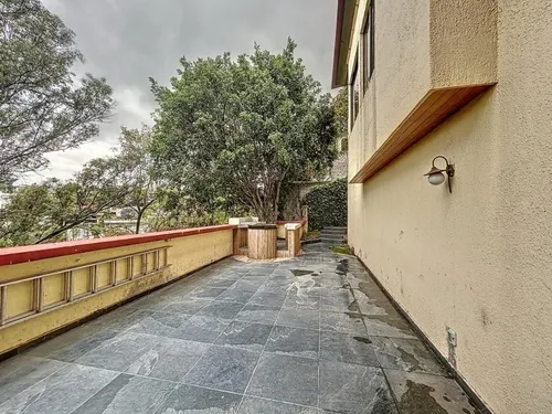 Casa En Venta En Bosques De Las Lomas - Cr2040