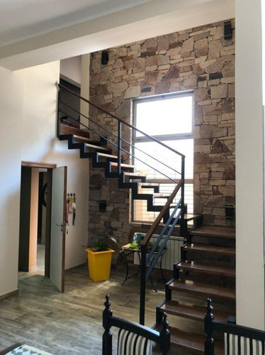 Casa Automatizada Ciudad De Mendoza. 4ta Oeste U$s 395.000.-