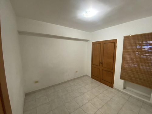 Imagen 7 de 11 de Apartamento En Alquiler Sin Amoblar En La Urbanizacion Las Chimeneas Valencia Carabobo