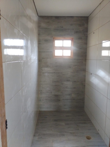 Vendo Chácara Nova Com Piscina 900 Metros