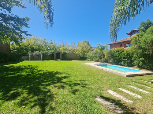 Casa En Una Planta En Venta 