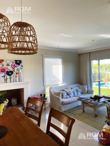 Imagen 7 de 10 de Casa - Los Alisos