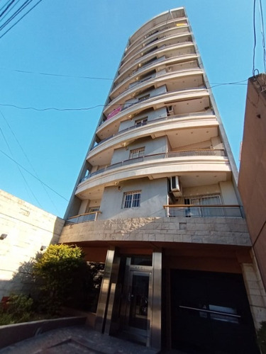 Imagen 2 de 14 de Departamento En Venta En Lanus Este