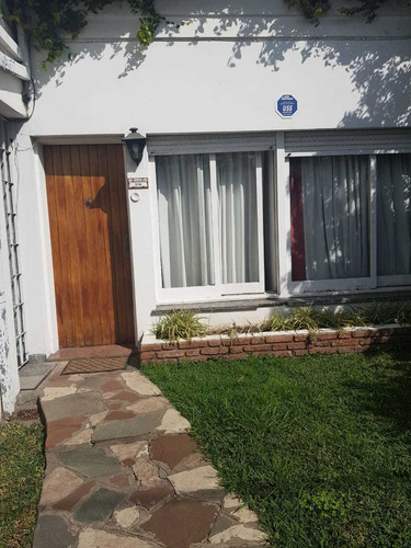 Casa En Venta En El Palomar