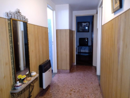 Imagen 10 de 21 de Locales Con Vivienda En Planta Baja Y Depto. 5 Amb. En P.a