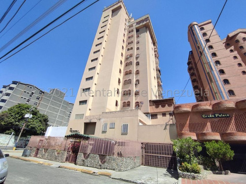 Apartamento La Victoria, Torre Colonial Piso Bajo. Ljsa 24-17782