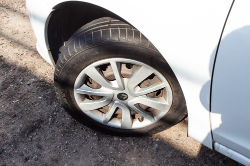 Imagem 10 de 14 de Renault Logan Expression 1.6 8v (flex)