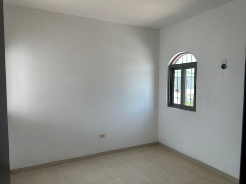 Casa En Venta En Merida Fracc. Margaritas Cholul Entrega Inmediata