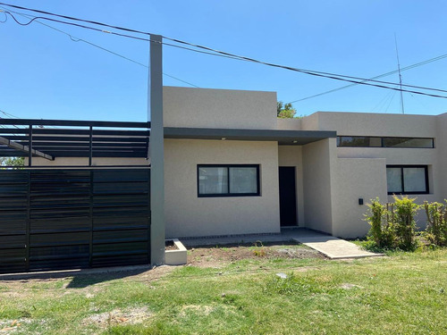 Imagen 2 de 26 de Venta Casa Dos Dormitorios A Estrenar Roldan