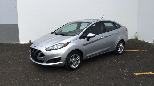 Imagen 1 de 15 de Ford Fiesta 4 Puertas