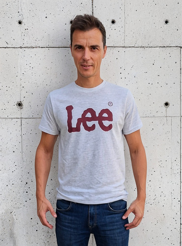 Remera M. Corta Lee Logo Grande