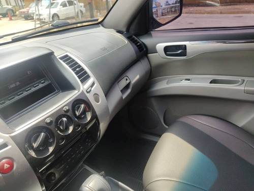 Imagen 8 de 8 de Mitsubishi Montero